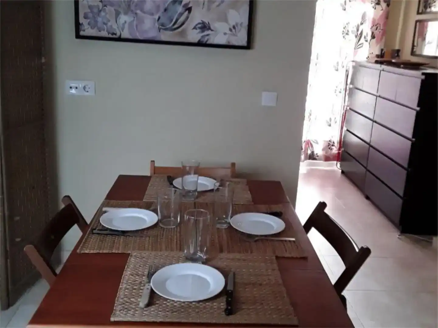 Comedor de Piso para compartir en Los Remedios