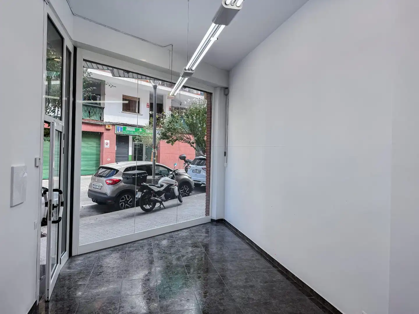 Gewerbefläche zum Verkauf in Carrer de Don Pelayo, imagen 7