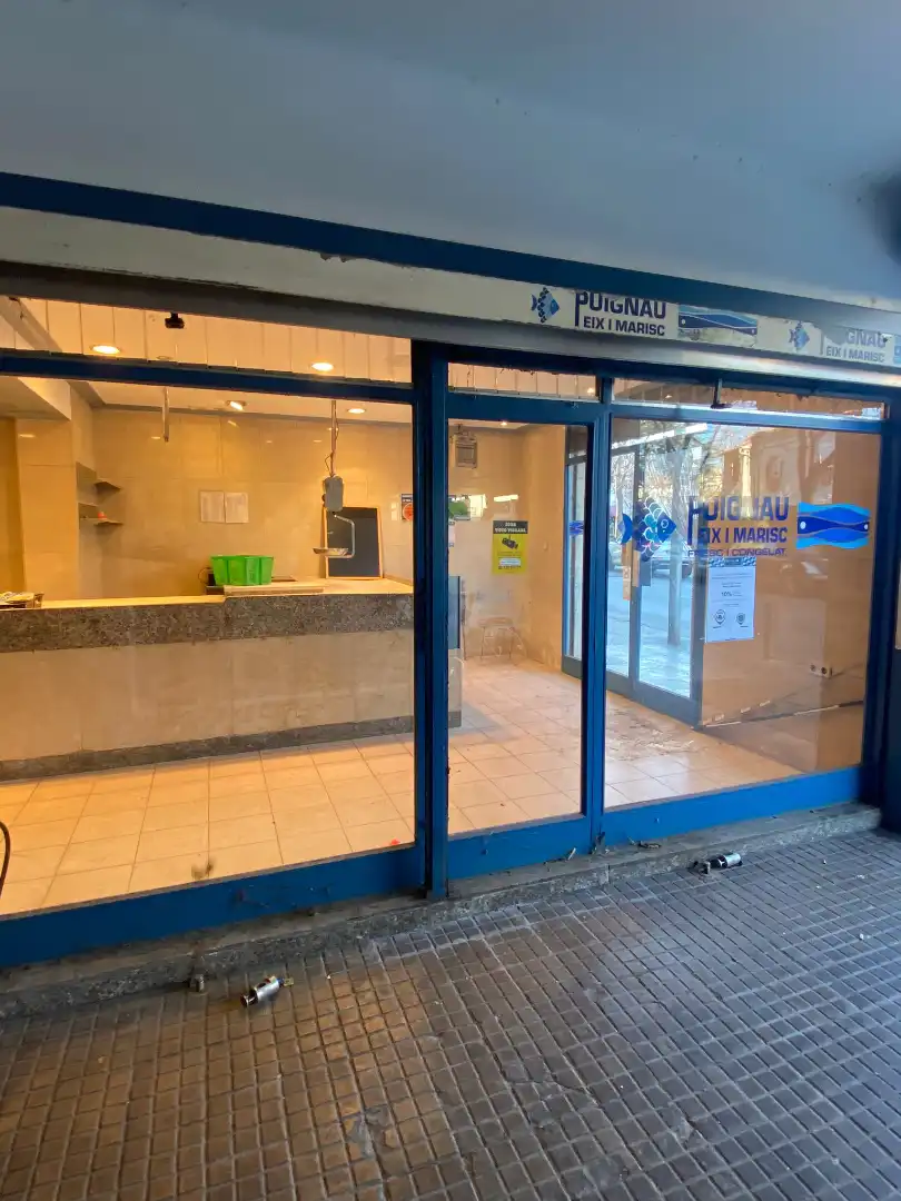 Commercial properties for rent in Girona  with Air Conditioner, Heating and Parquet flooring