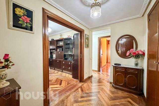 Piso en Venta en C. Fermín Caballero, . en La Paz