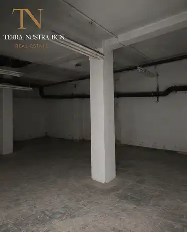 Local en venda en Esplugues de Llobregat amb Alarma