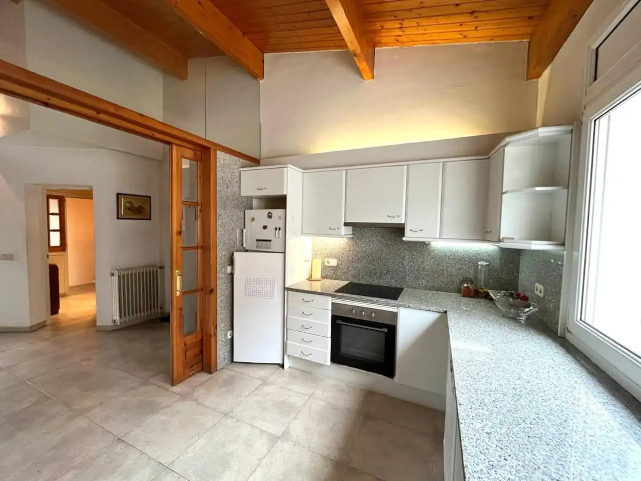 Cocina de Casa o chalet en venta en Girona con Aire acondicionado, Calefacción y Jardín privado
