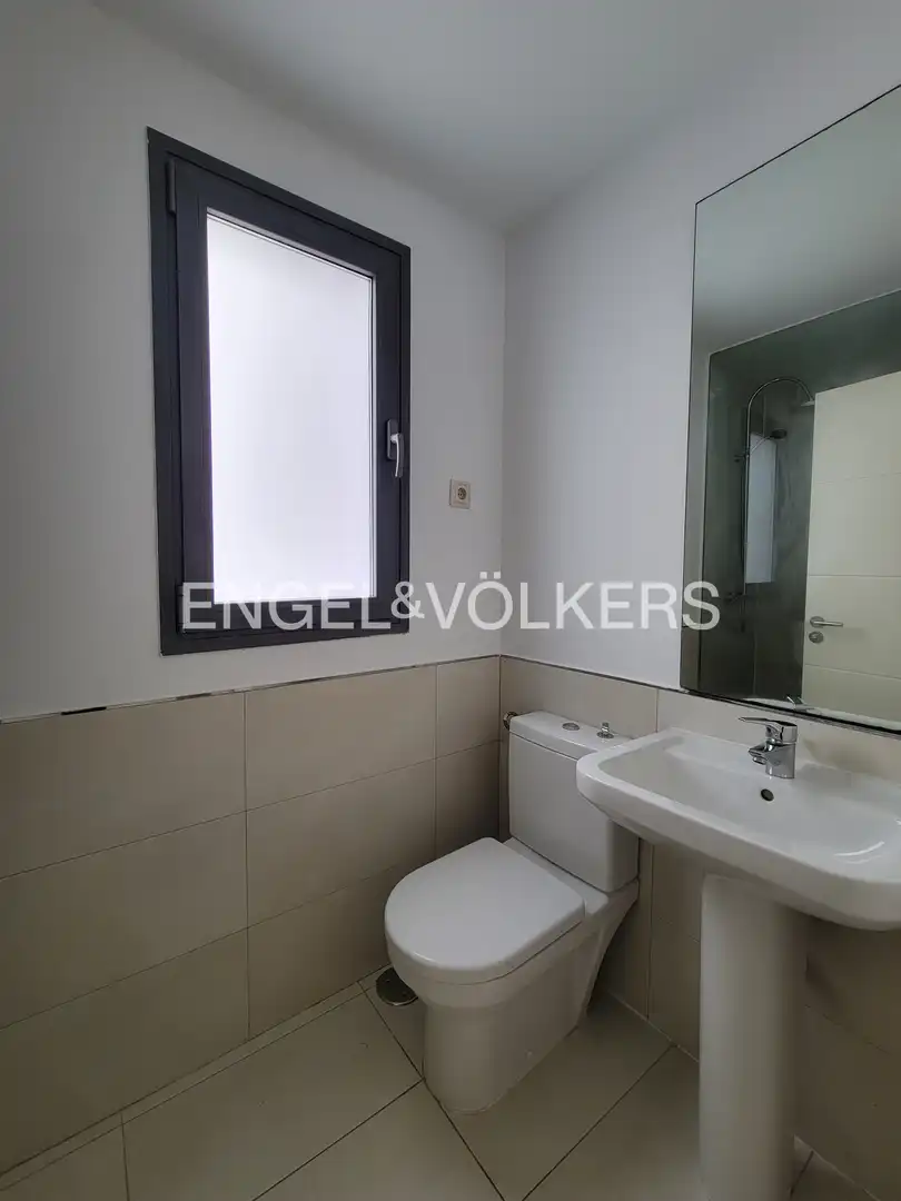 Baño de Piso en venta en Madrid con Calefacción y Piscina