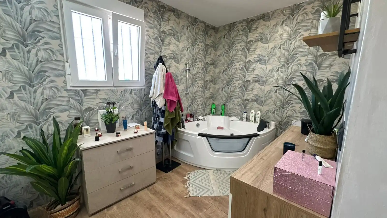 Bathroom of Houses for sale in Dolores  with Air Conditioner, Heating and Swimming Pool