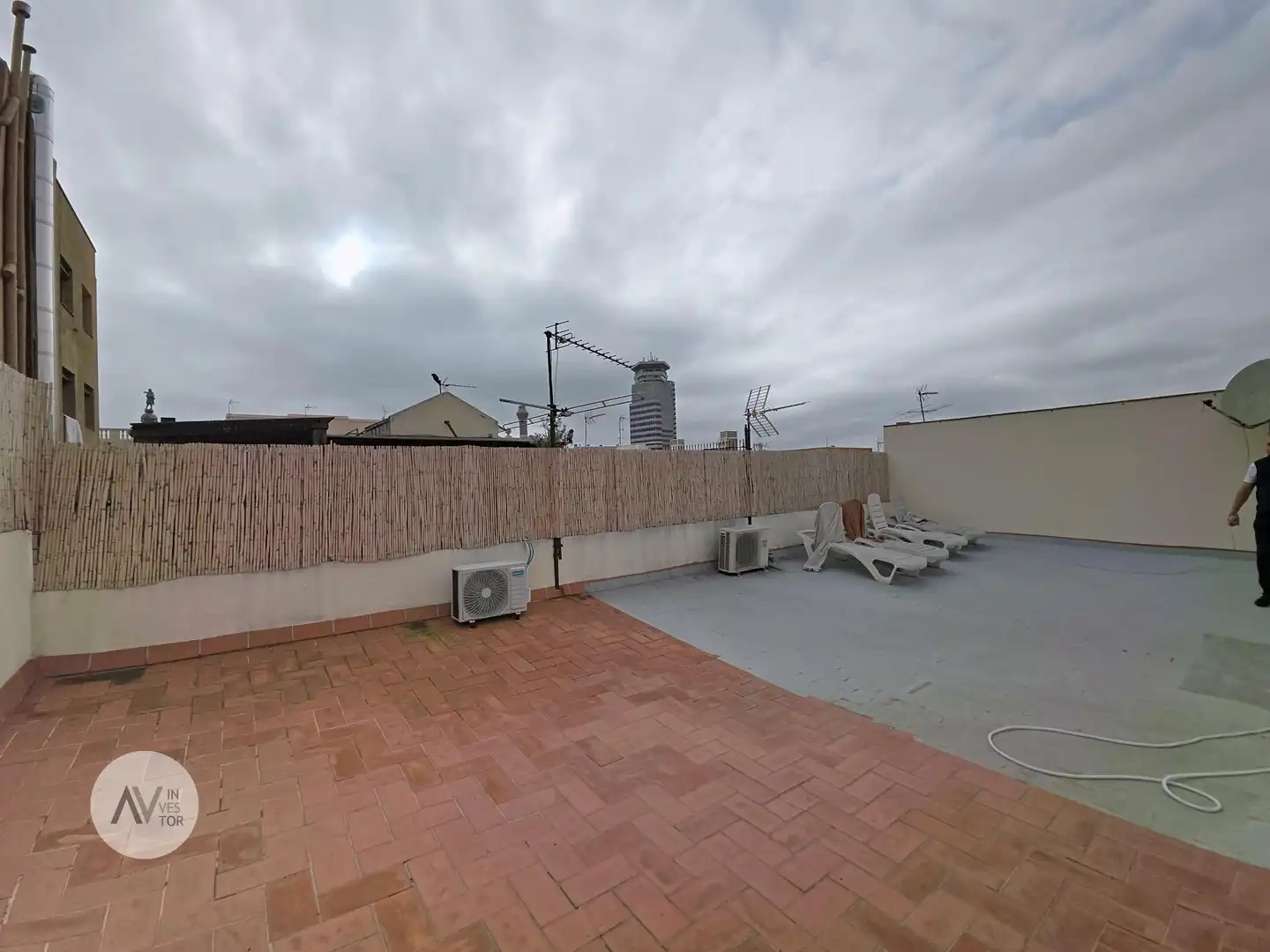 Terraza de Ático en venta en Barcelona con Aire acondicionado, Calefacción y Amueblado