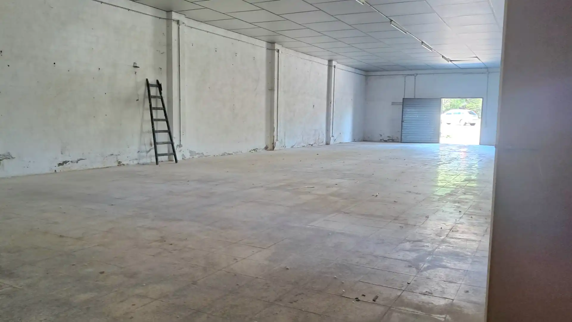 Fabrikhallen zum Verkauf in Sant Llorenç Savall