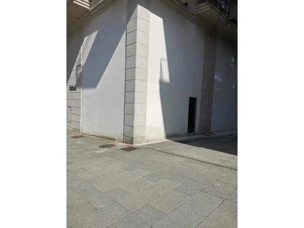 Local en venta en Avenida Barcelona, Campus Sur - Santa Marta
