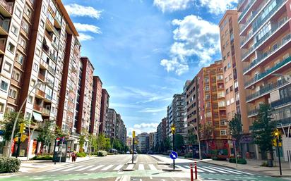 Vista exterior de Pis en venda en  Zaragoza Capital amb Aire condicionat i Balcó