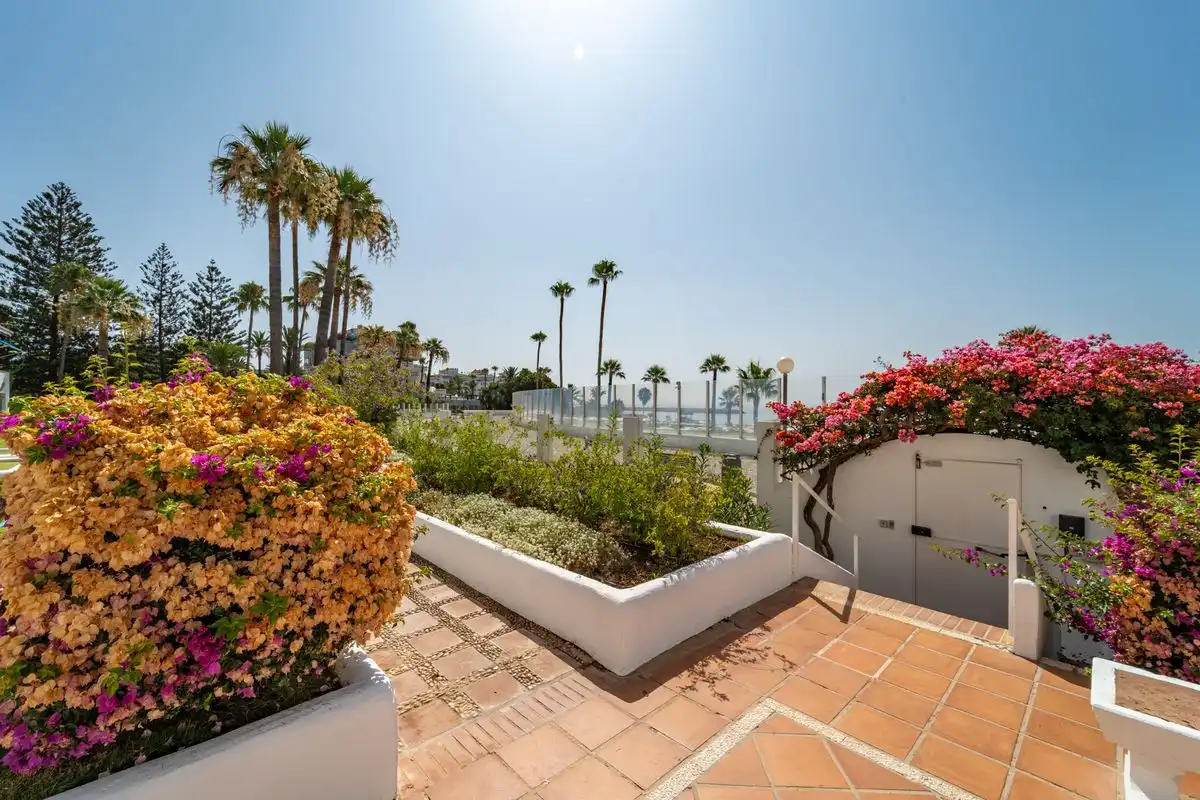 Terrace of Flat for sale in Marbella  with Air Conditioner, Heating and Private garden