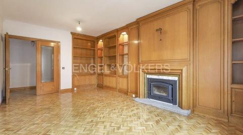 Foto 2 de Apartament en venda a Niño Jesús, Madrid