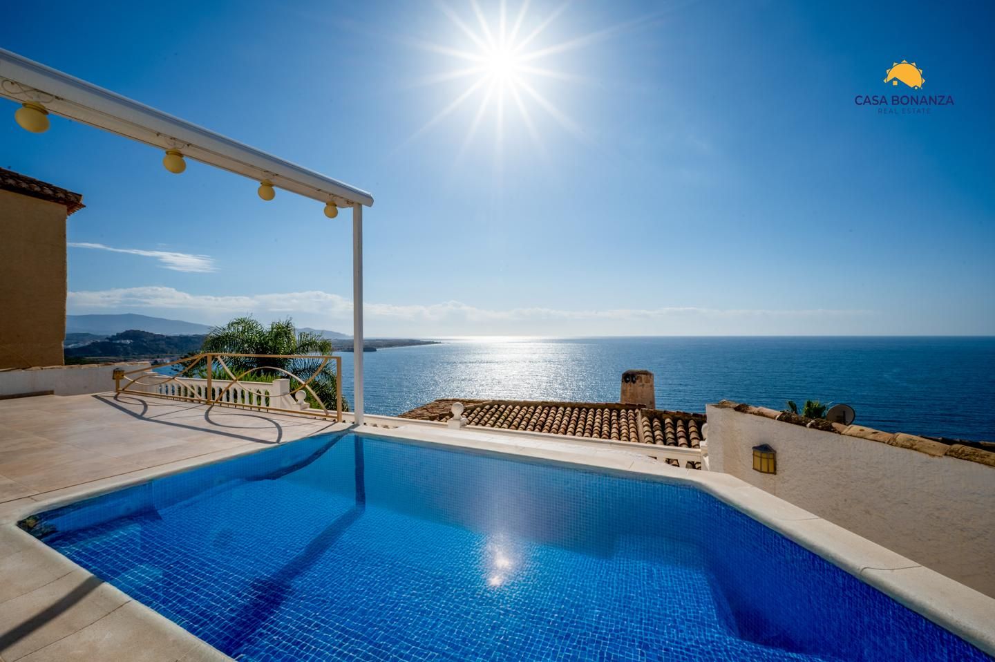 Piscina de Casa o xalet en venda en Salobreña amb Terrassa i Piscina comunitària