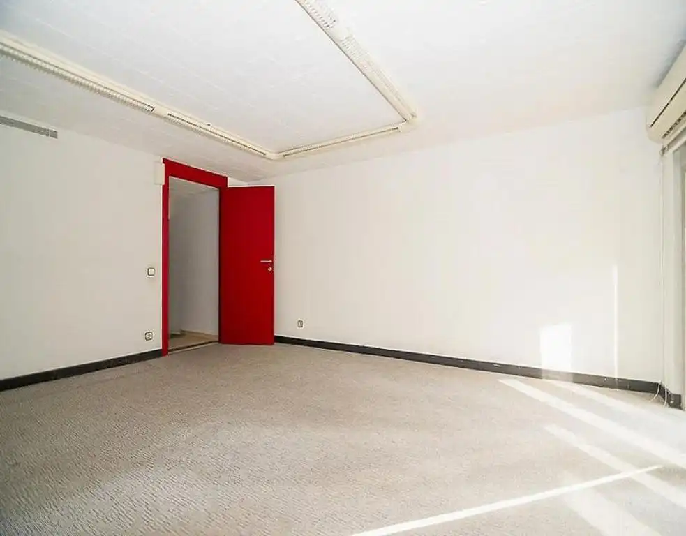 Business premises for sale in Avenida Solidaridad 7, imagen 12