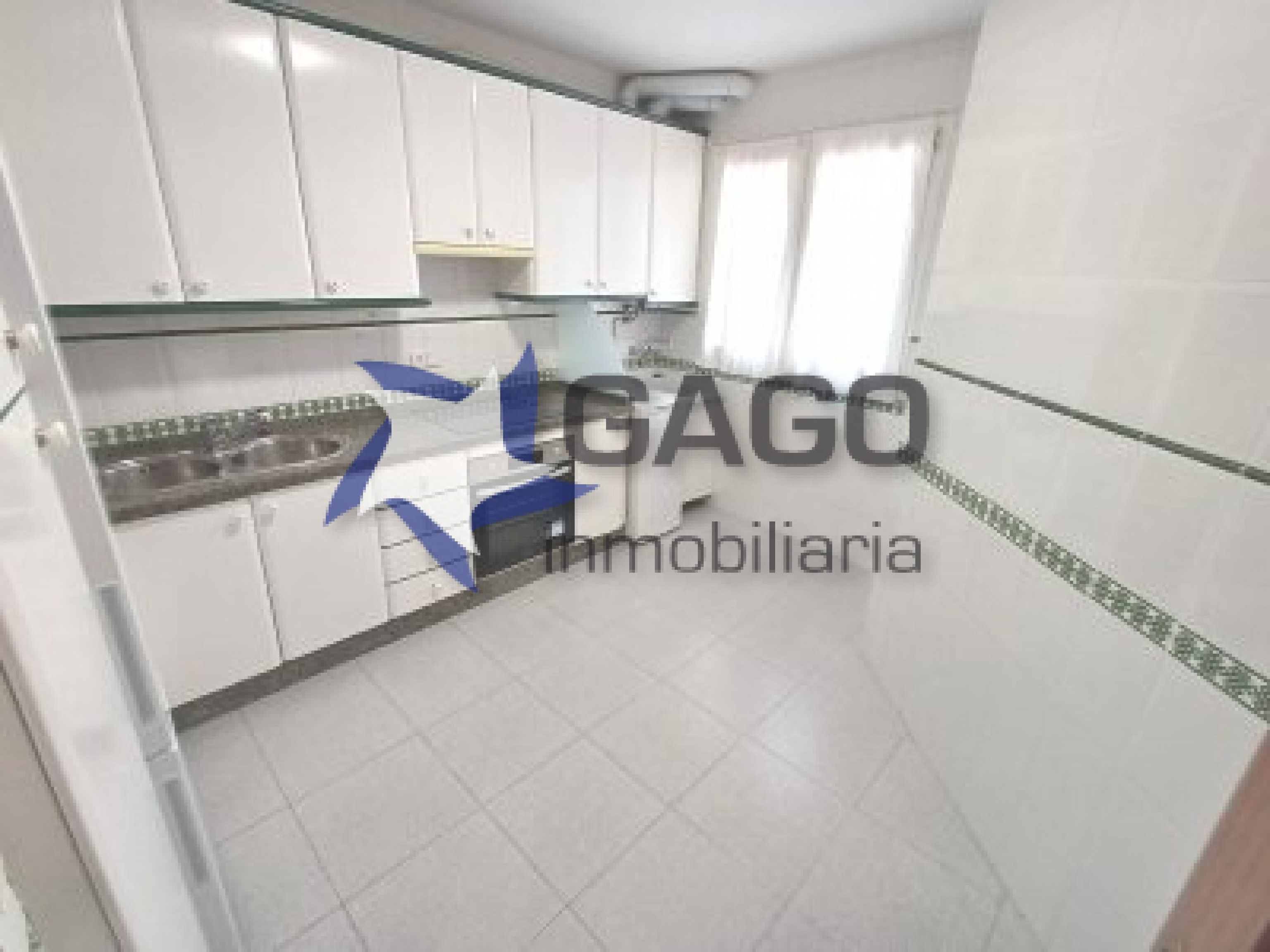 Flat to rent in Ciudad Jardín - Zoco