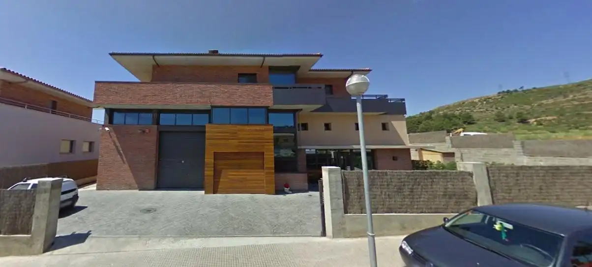 Vista exterior de Casa o xalet en venda en Callús amb Jardí privat i Piscina