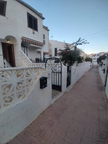 Piso en Alquiler en Calle Copenhague, 18 en Nueva Torrevieja