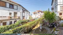 Vista exterior de Casa o xalet en venda en Bilbao  amb Calefacció i Traster