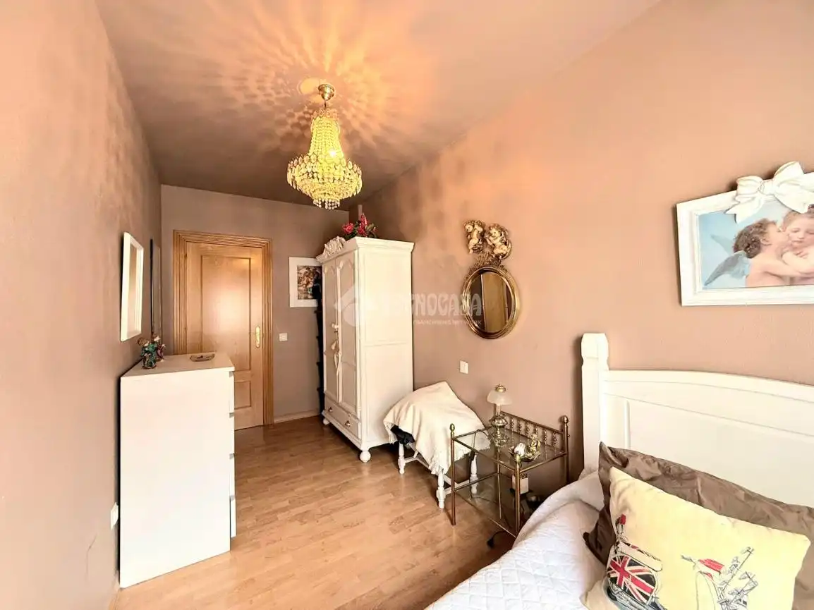Flat for sale in Sónsoles