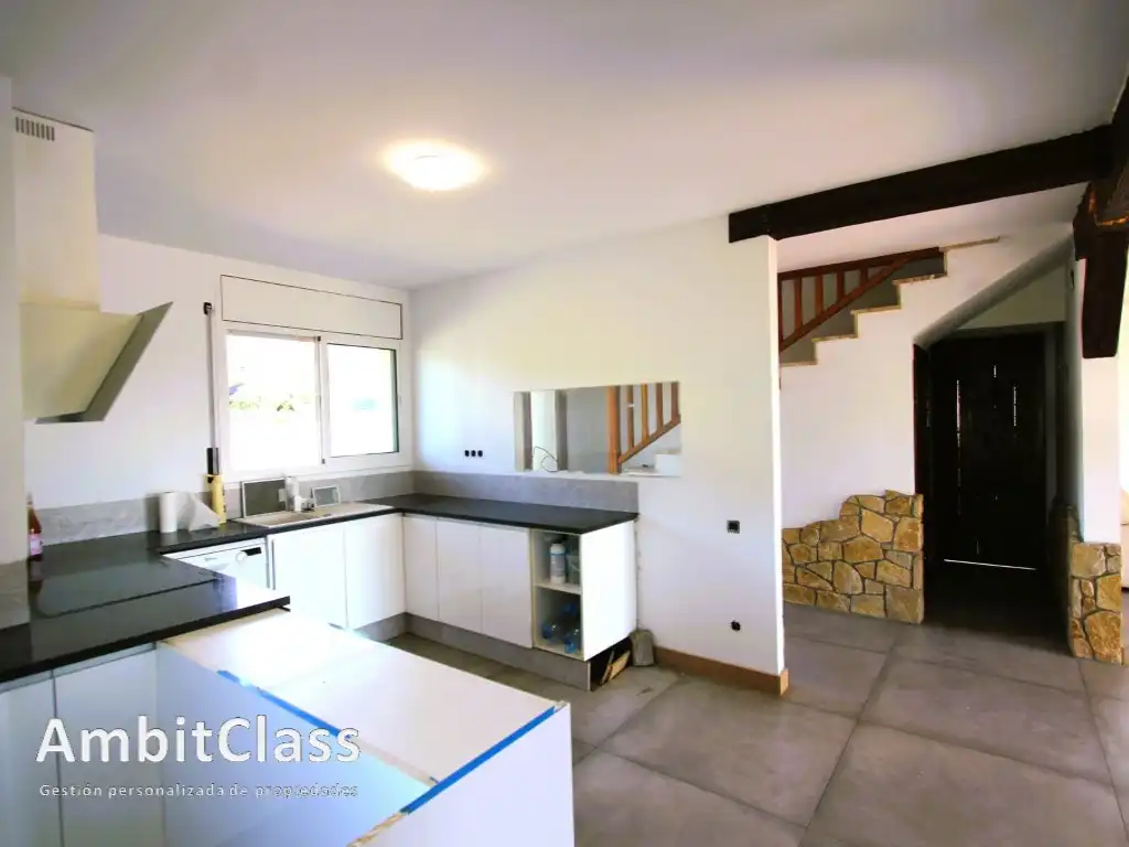 Cocina de Casa o chalet en venta en Bigues i Riells del Fai con Jardín privado, Terraza y Piscina