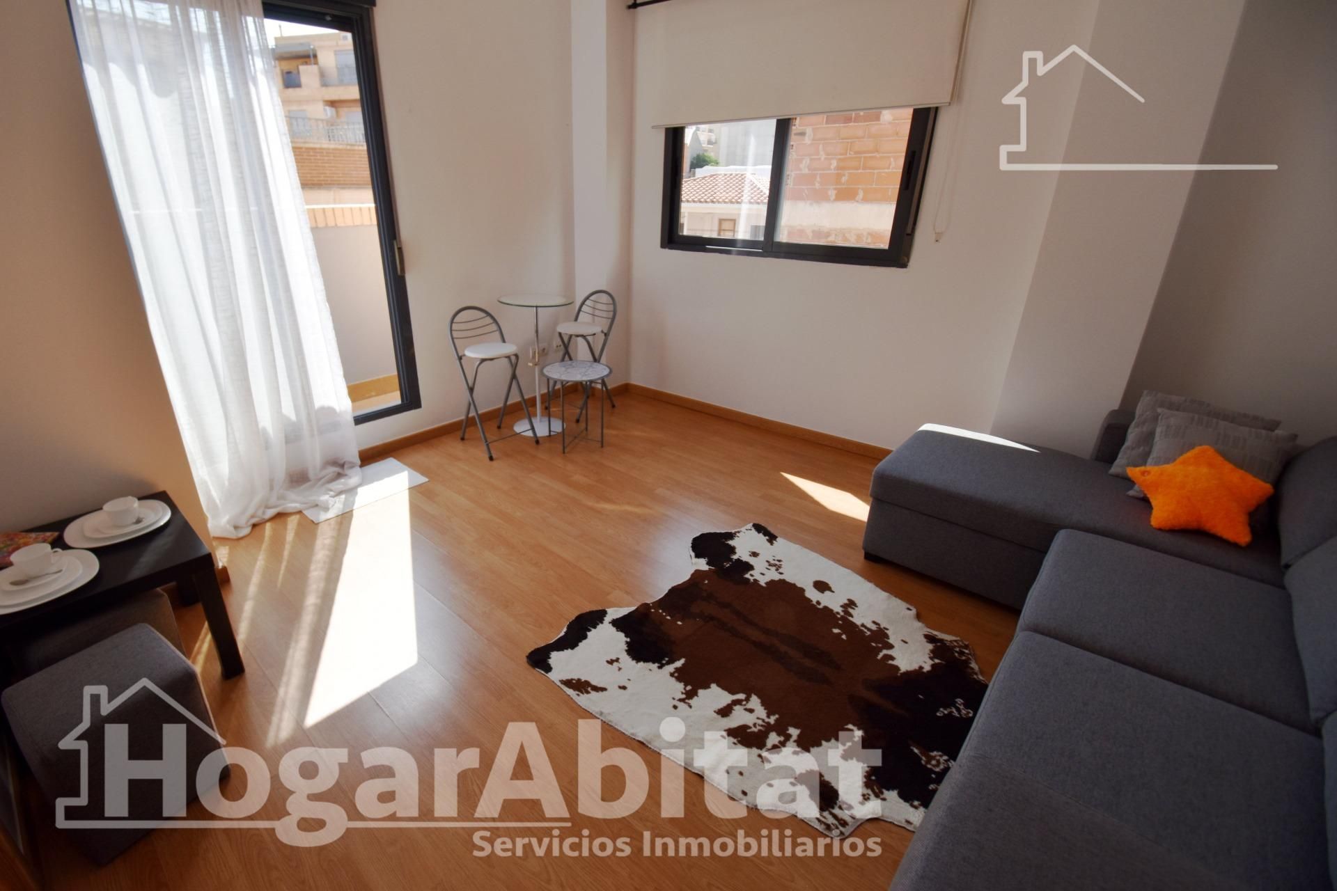 Living room of Flat for sale in L'Alcora  with Air Conditioner, Parquet flooring and Balcony