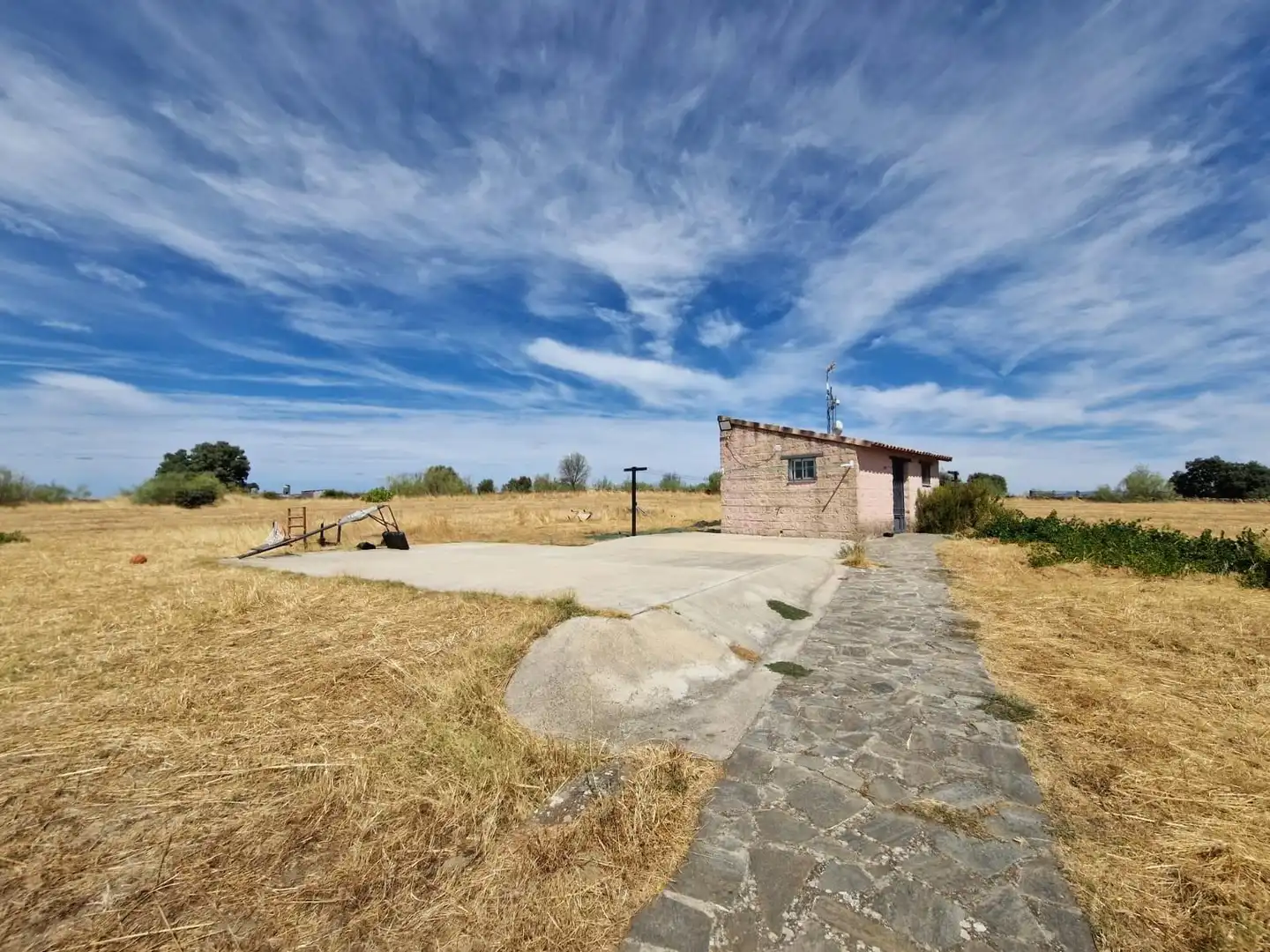 Houses for sale in Oliva de Plasencia  with Air Conditioner, Heating and Private garden