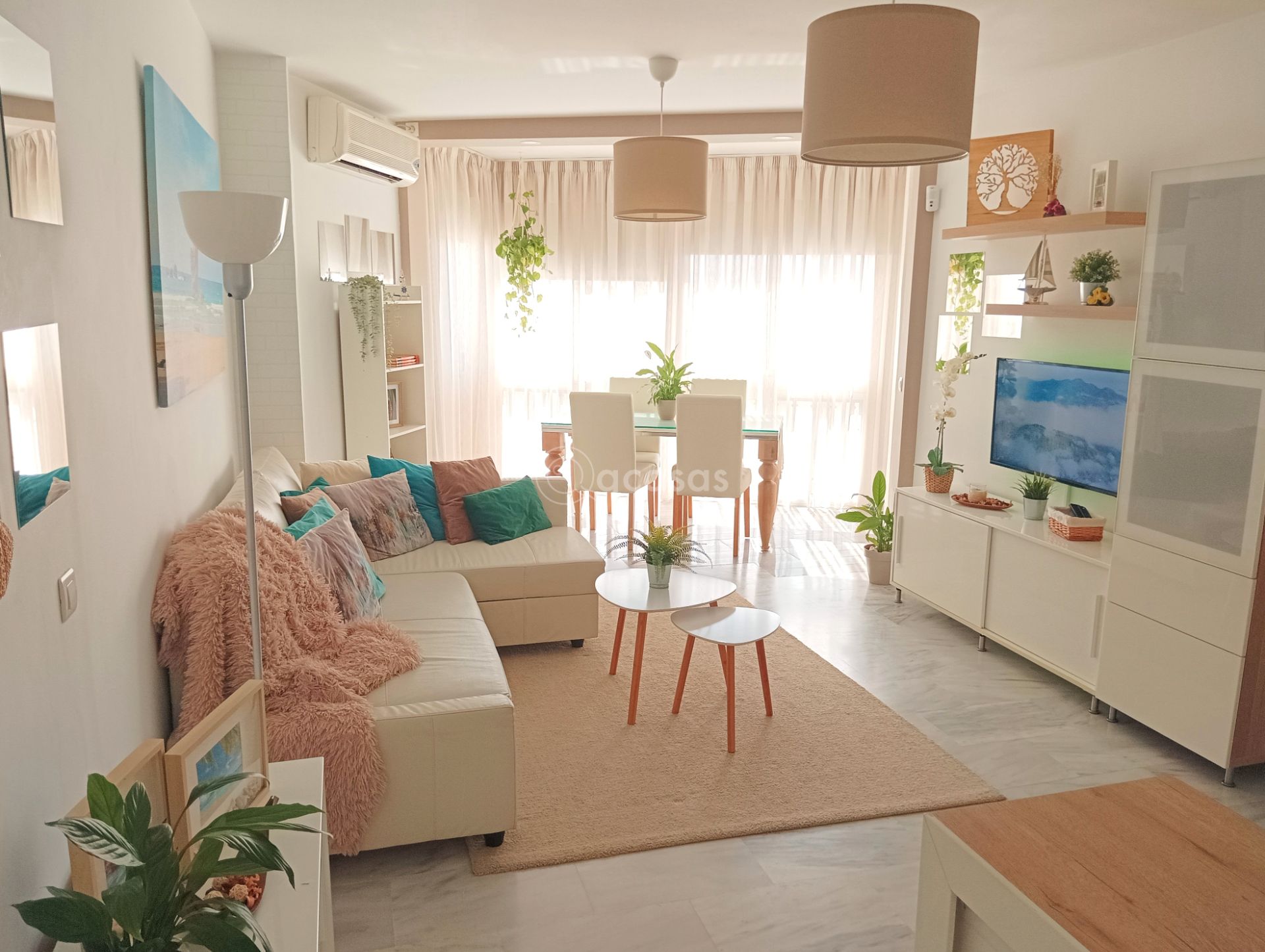 Sala de estar de Apartamento en venta en Benalmádena con Aire acondicionado, Calefacción y Terraza