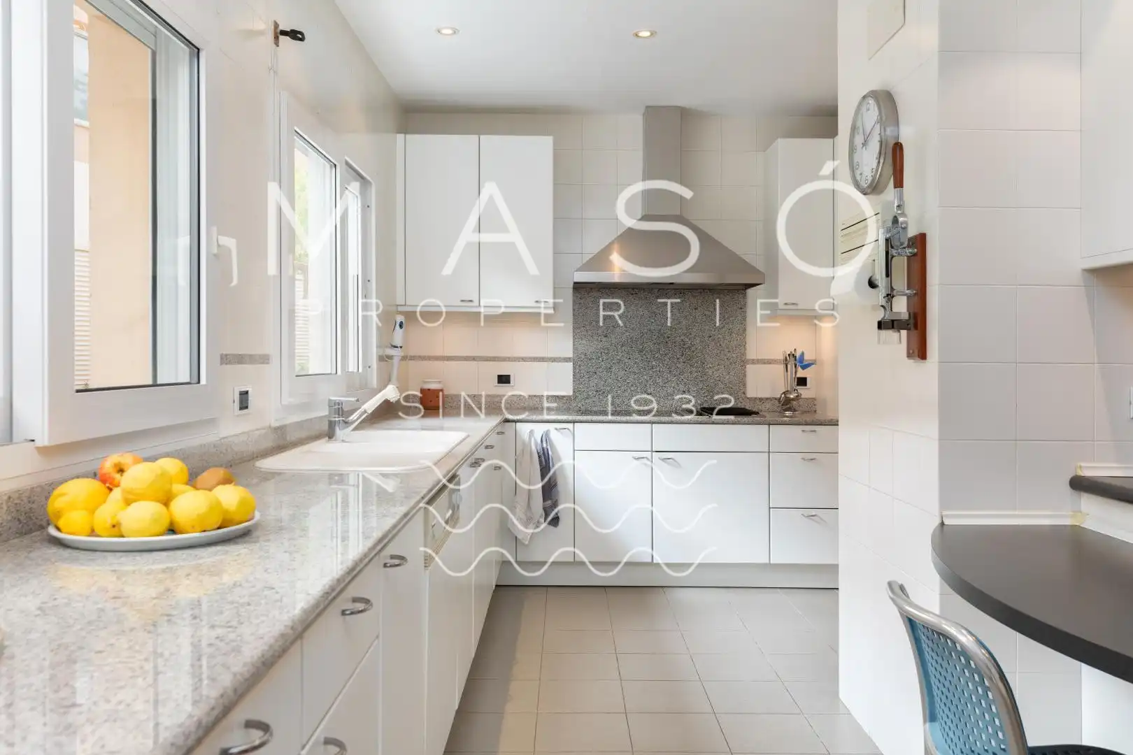 Cocina de Casa o chalet en venta en Castell d'Aro, Platja d'Aro i s'Agaró con Calefacción, Jardín privado y Terraza