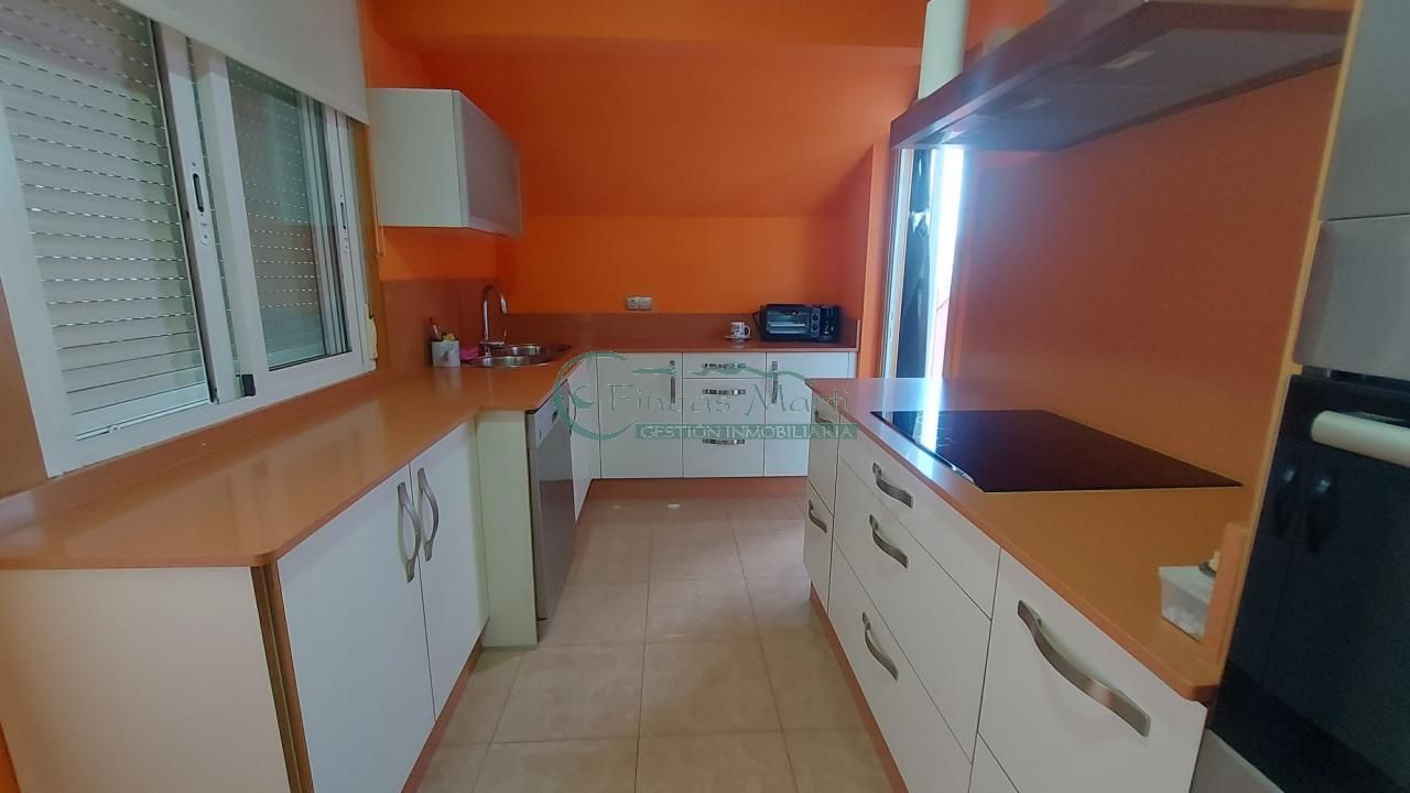 Kitchen of Attic to rent in Vigo   with Heating, Terrace and Storage room