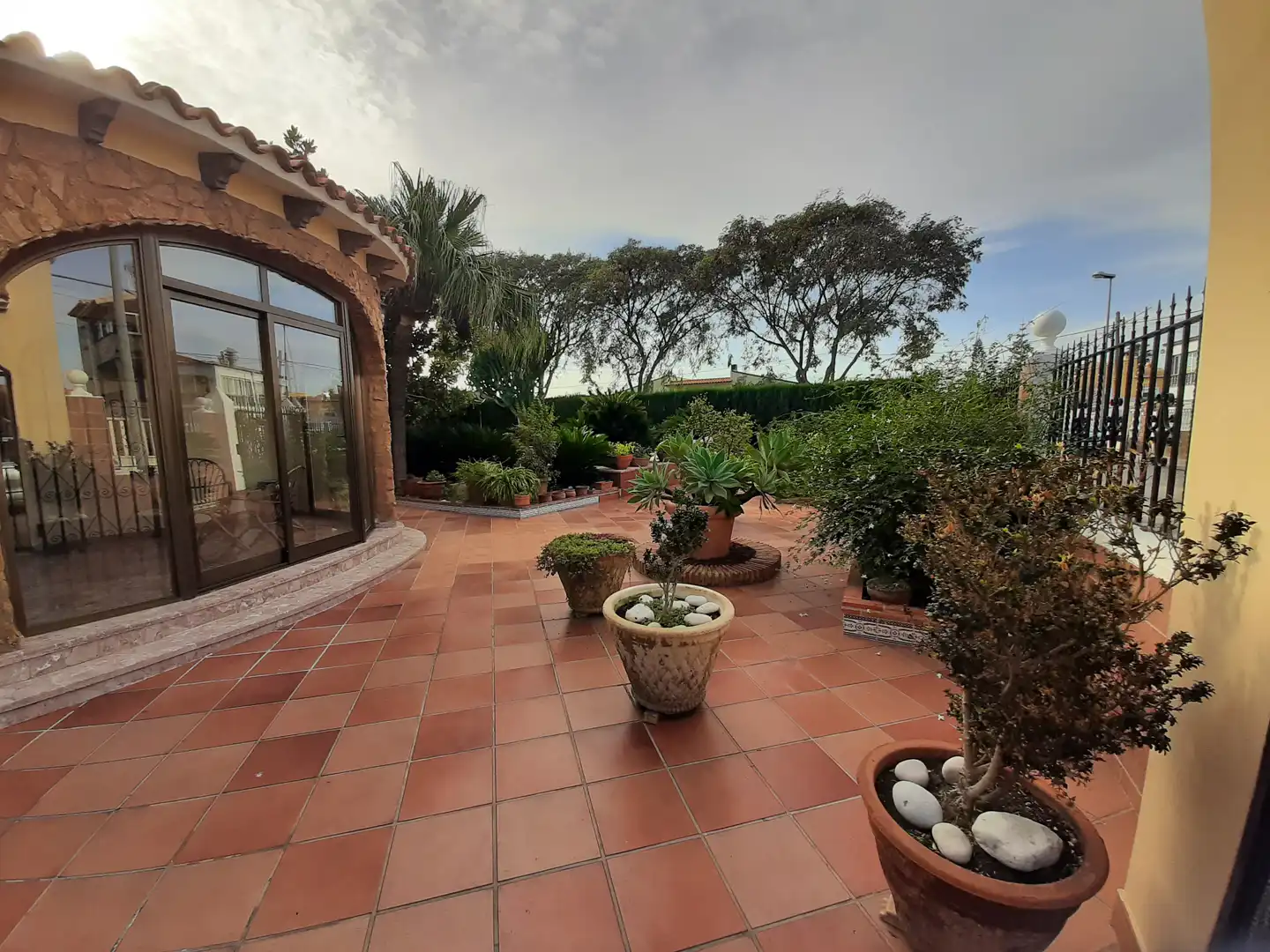 Terraza de Casa o chalet de alquiler en Oliva con Aire acondicionado, Jardín privado y Terraza