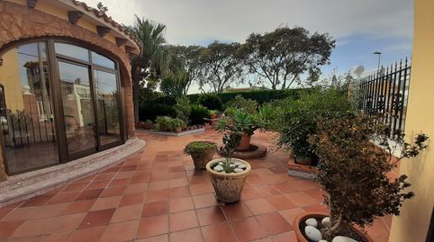 Foto 3 de Casa o chalet de alquiler en Carrer del Llobarro, Oliva Playa, Oliva