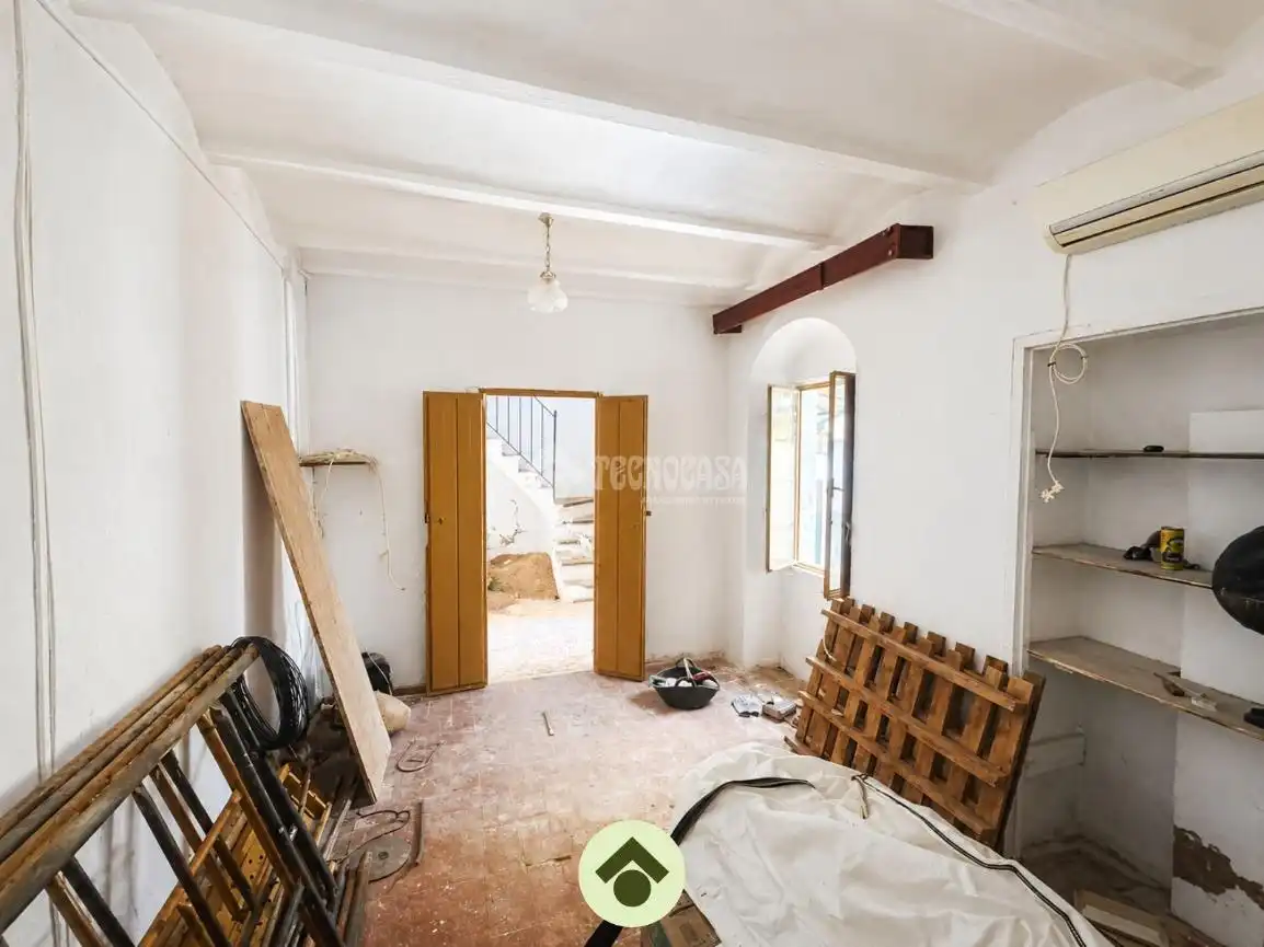 Detached homes for sale in Montoro