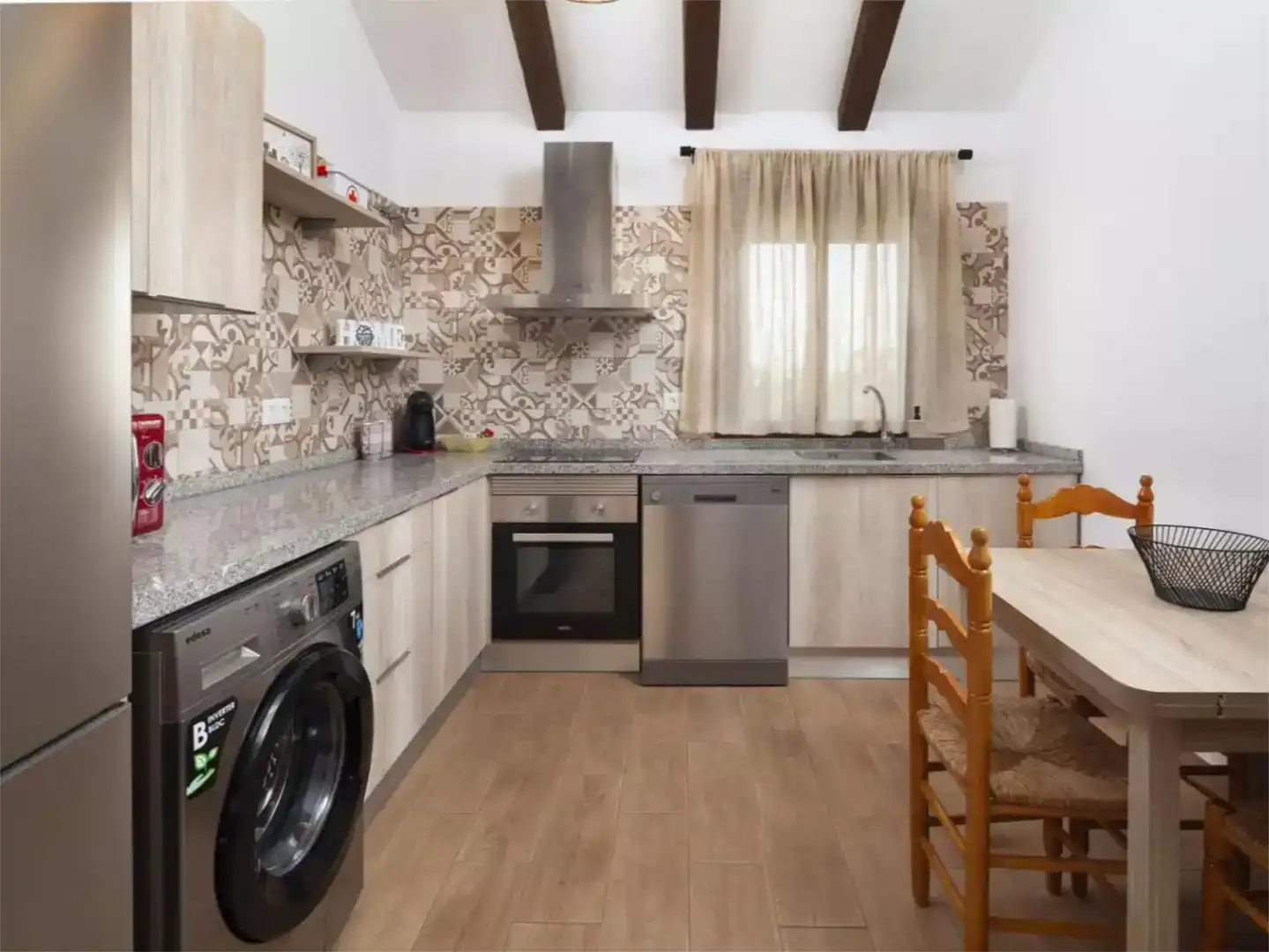 Küche von Wohnung zur Miete in Cútar mit Klimaanlage, Privatgarten und Schwimmbad