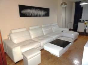 Living room of Flat to rent in Gijón   with Heating, Parquet flooring and Furnished