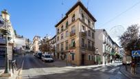 Vista exterior de Pis en venda en  Granada Capital amb Aire condicionat, Calefacció i Balcó