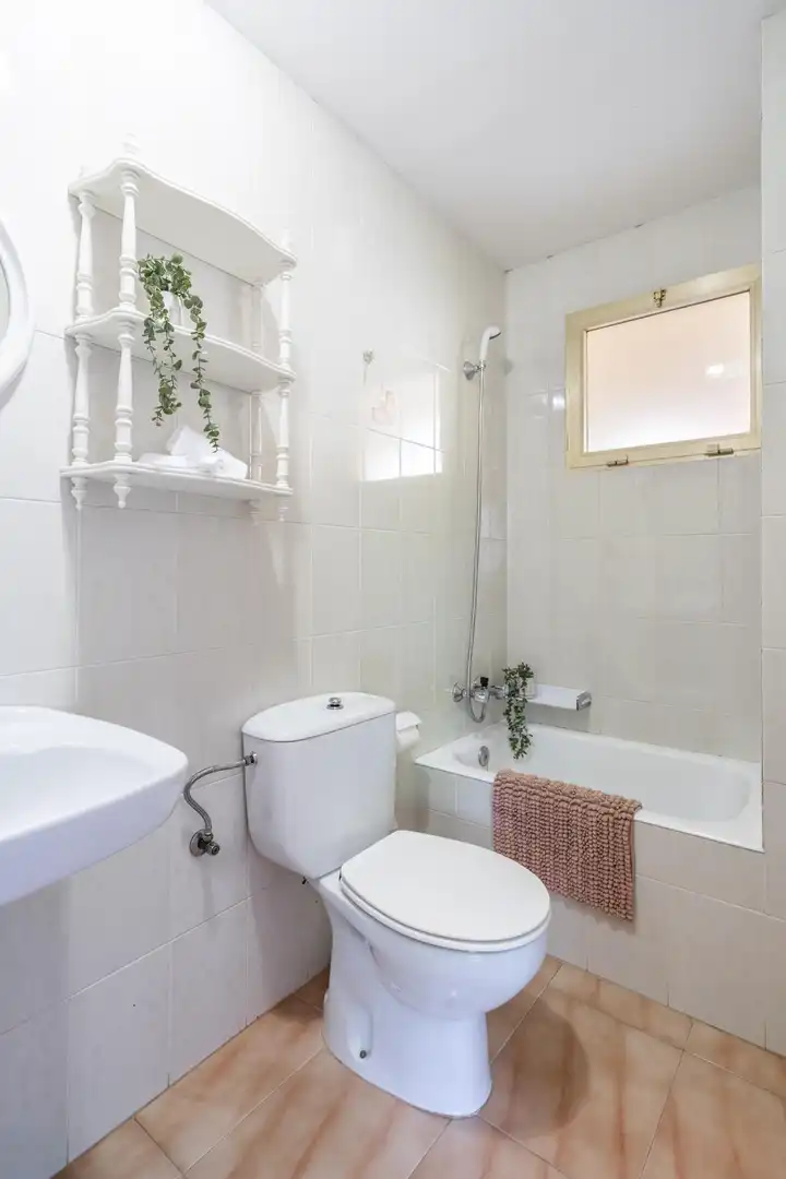 Bathroom of Attic for sale in Santa Marina del Rey  with Heating and Furnished