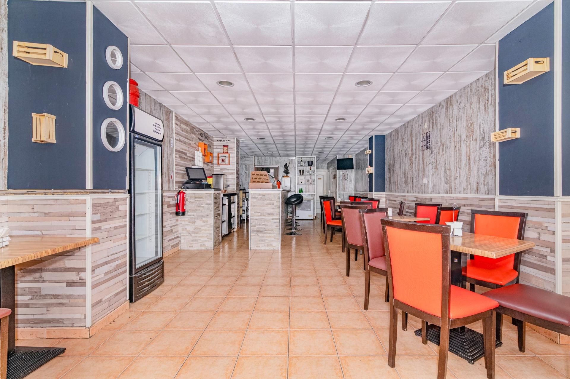 Local en venta en  Granada Capital con Aire acondicionado