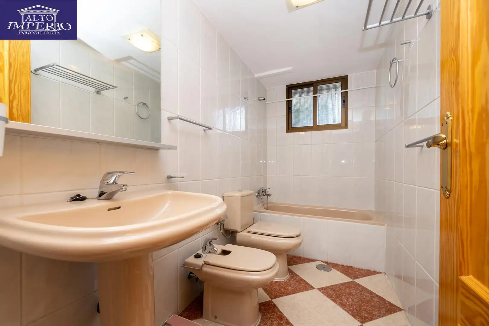 Villa mit Pool zum Verkauf in Calle Lindaraja, imagen 38