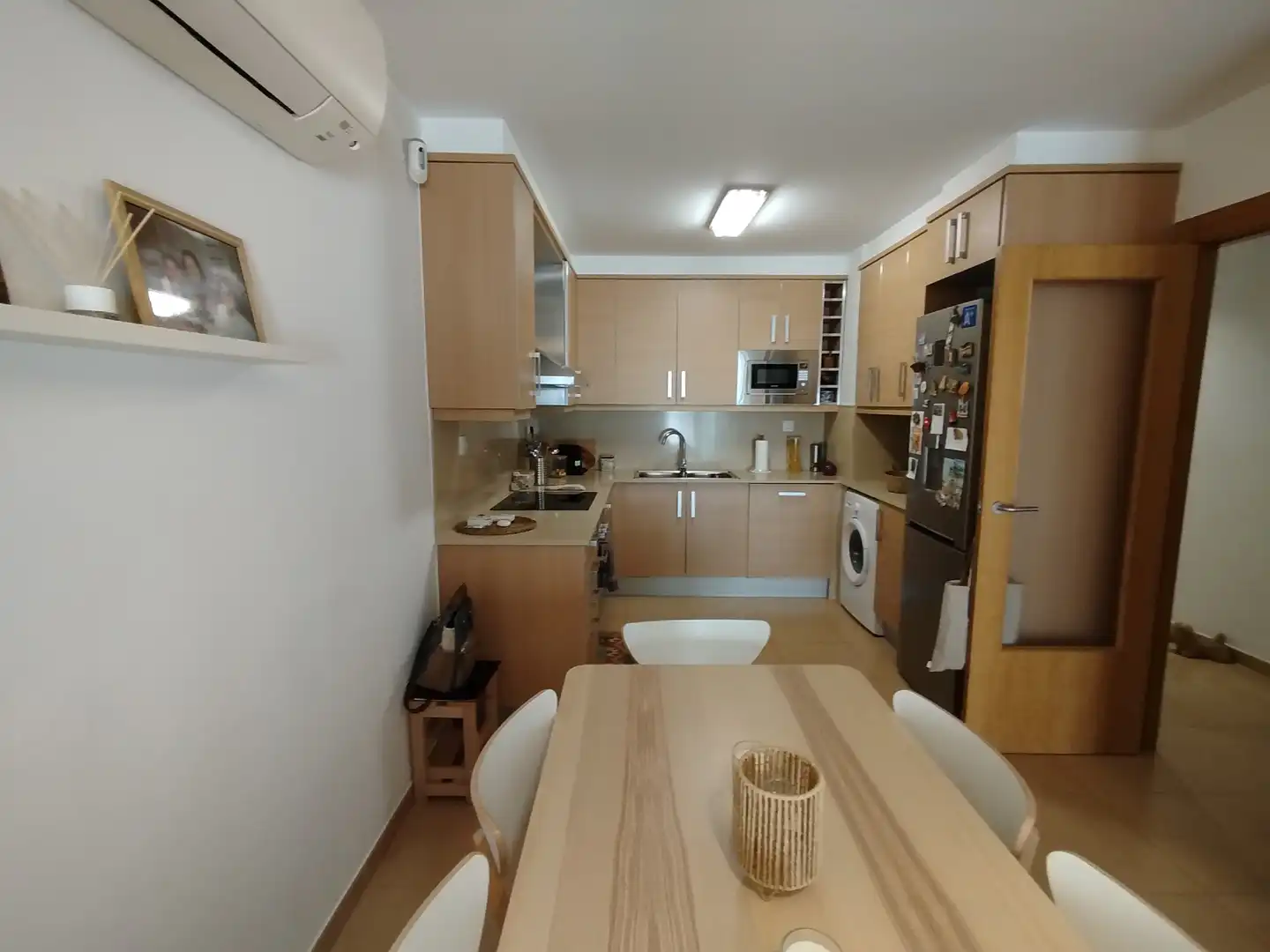 Küche von Wohnung zum Verkauf in Vilallonga del Camp mit Klimaanlage, Heizung und Privatgarten