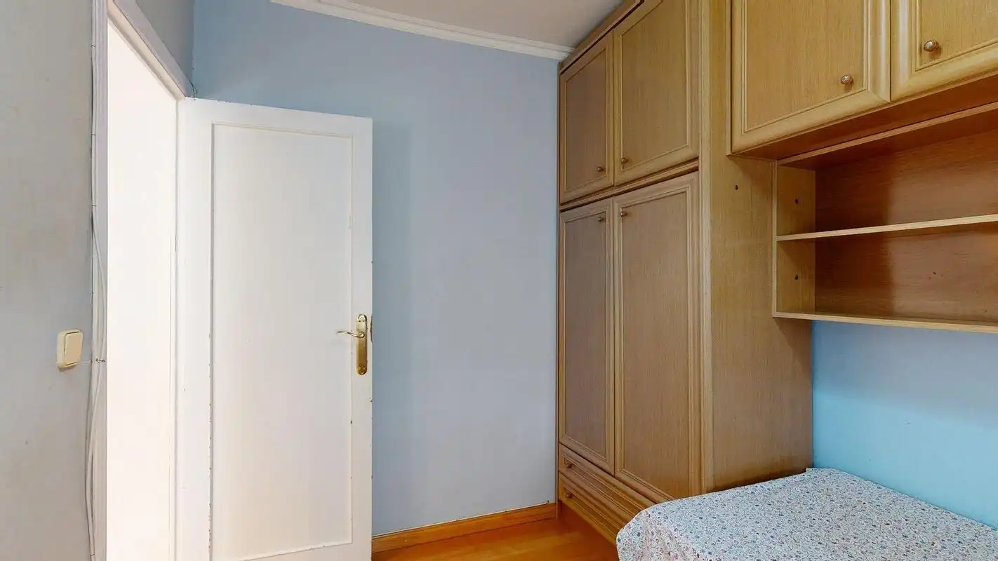 Schlafzimmer von Wohnung zum Verkauf in Zaragoza mit Klimaanlage und Heizung