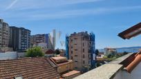 Vista exterior de Apartament en venda en Vigo  amb Calefacció, Terrassa i Moblat