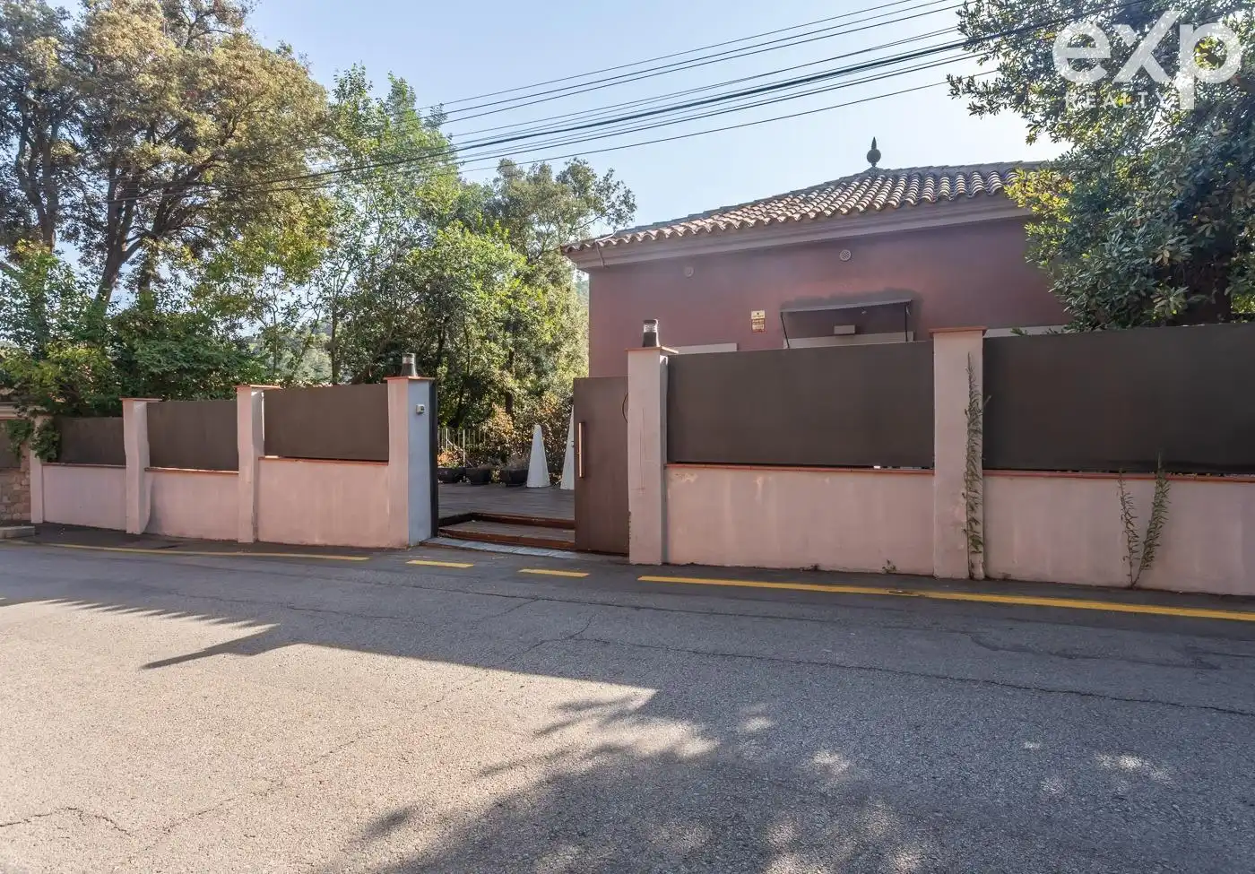 Vista exterior de Casa o chalet en venta en Barcelona con Parquet y Terraza