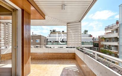 Terrace of Flat for sale in  Barcelona Capital  with Air Conditioner, Heating and Private garden