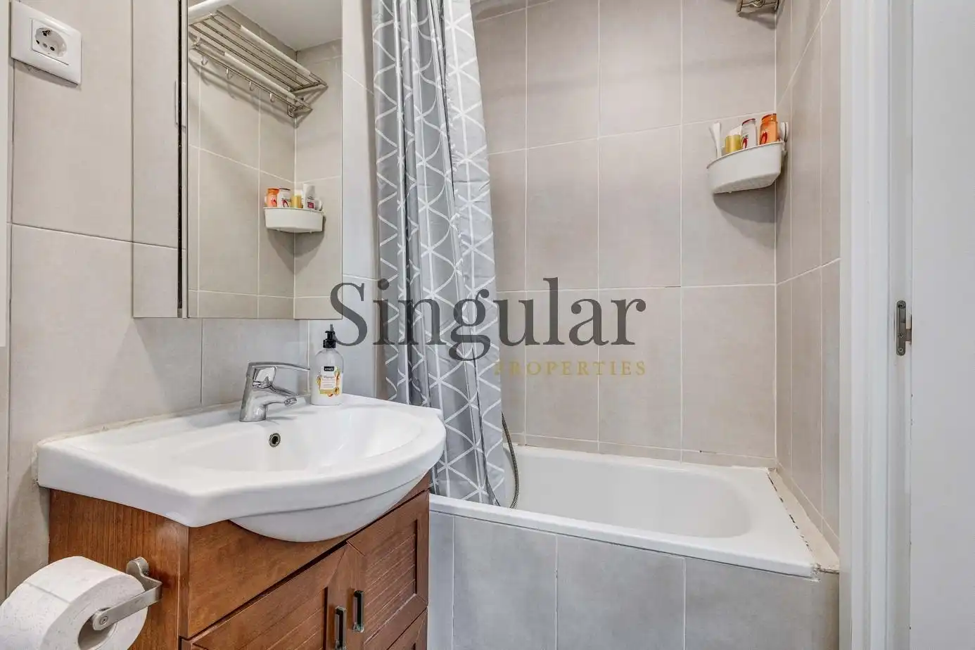 Baño de Piso en venta en Barcelona con Aire acondicionado, Calefacción y Balcón