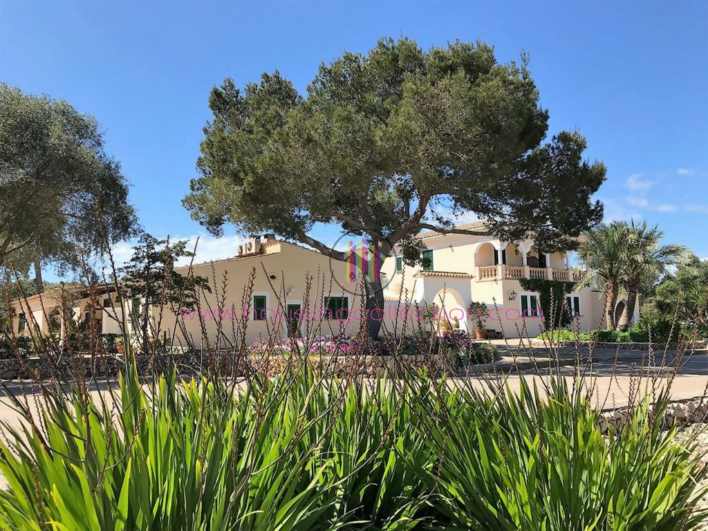 Vista exterior de Finca rústica en venda en Llucmajor amb Calefacció, Terrassa i Piscina