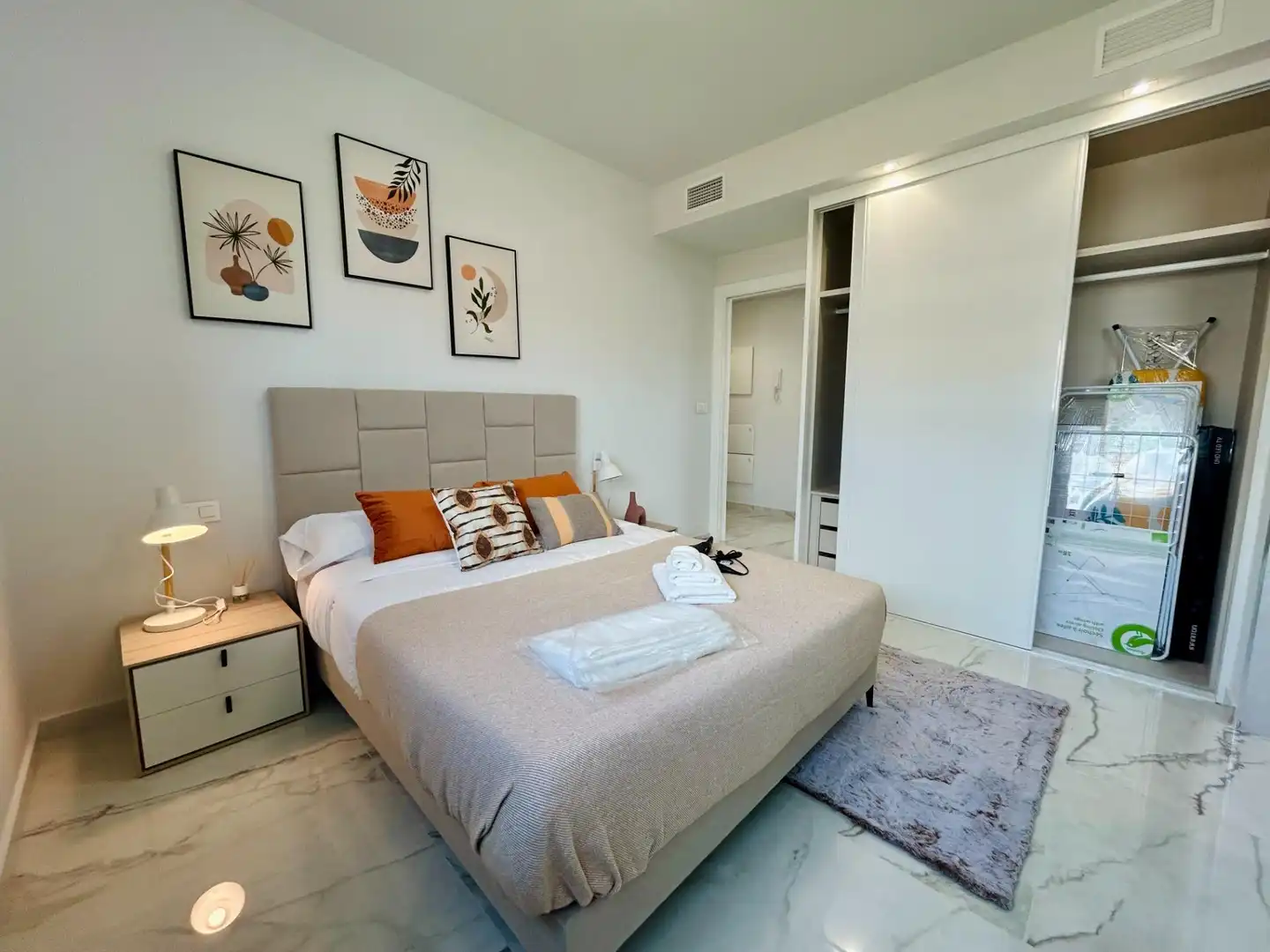 Habitación de Ático en venta en Orihuela con Aire acondicionado, Calefacción y Jardín privado