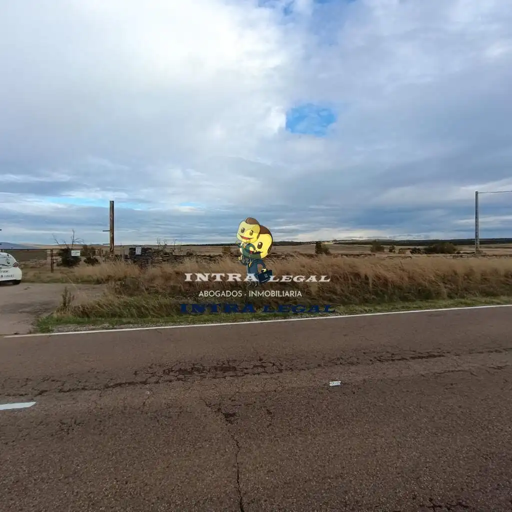 Land for sale in Miranda de Azán