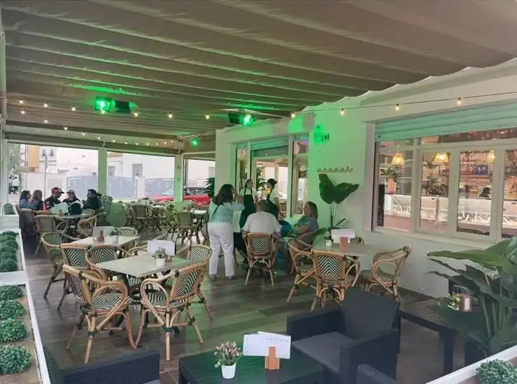 Local de lloguer en Chipiona amb Aire condicionat i Terrassa