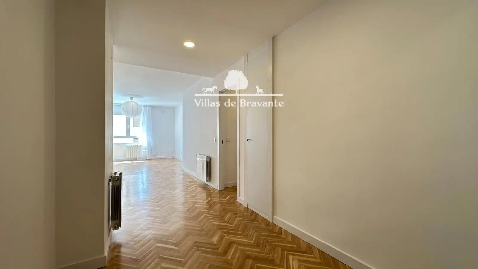 Dormitori de Pis de lloguer en San Lorenzo de El Escorial amb Aire condicionat, Calefacció i Parquet