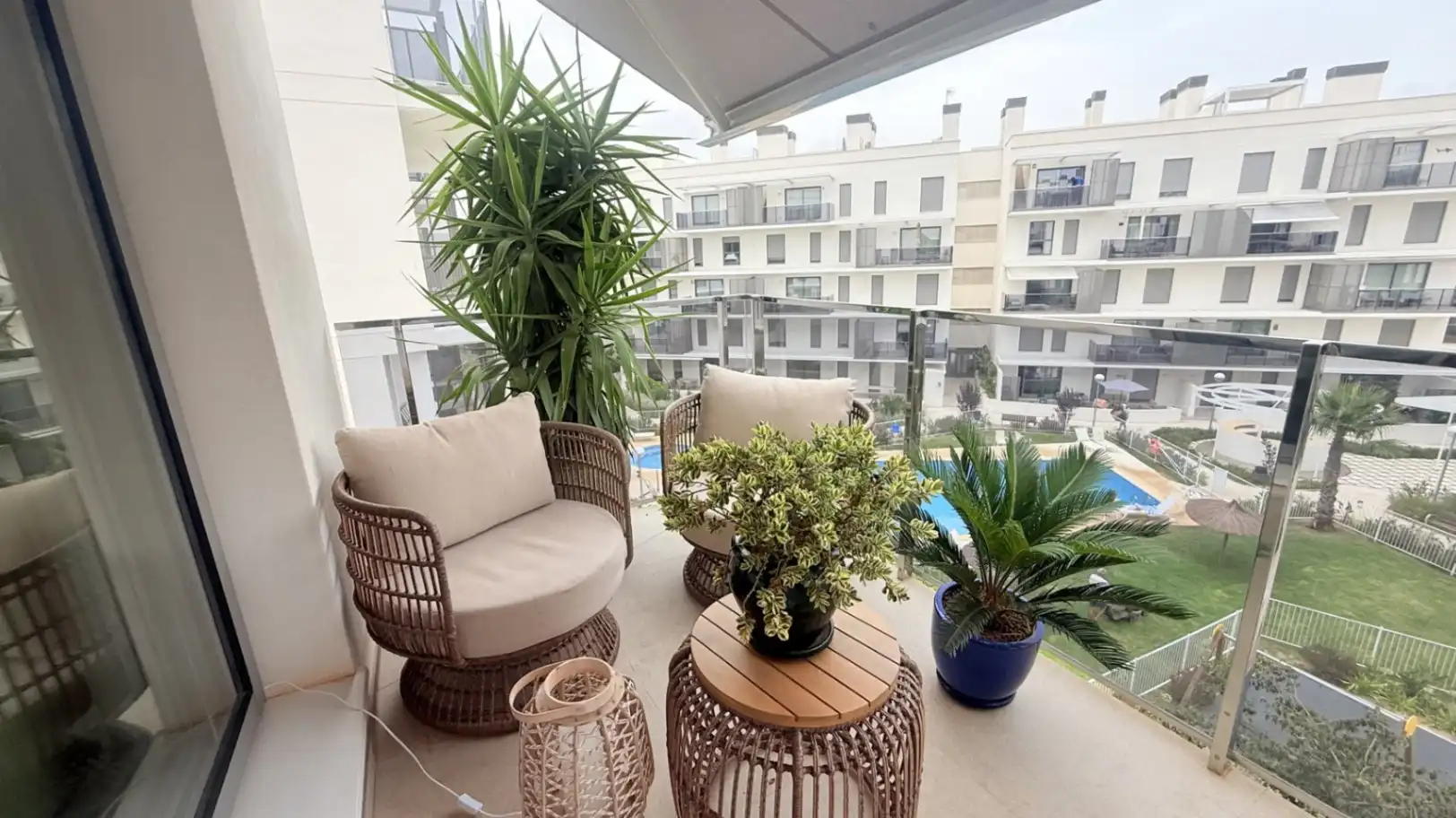 Apartamento con piscina en venta en El Montgó