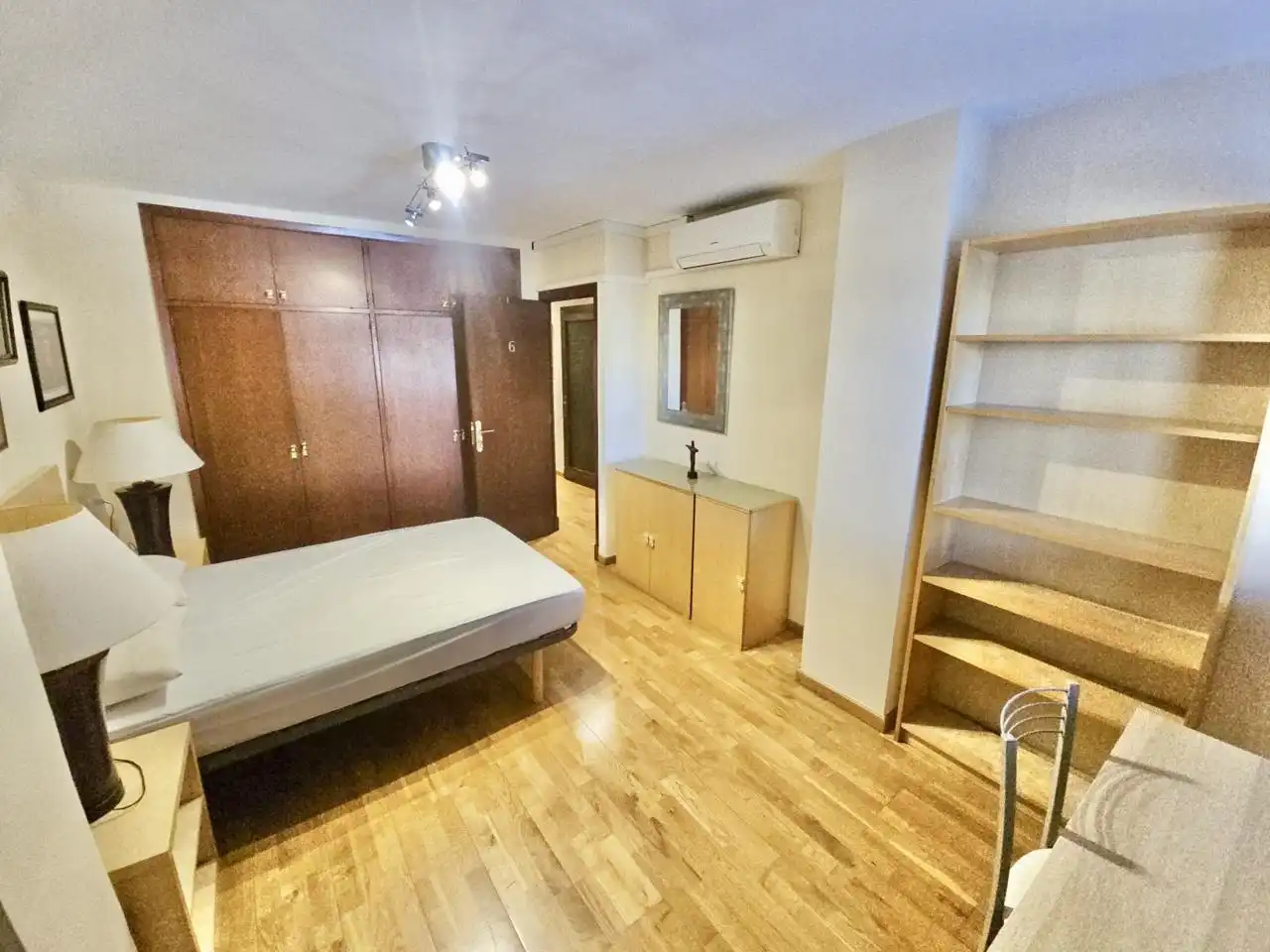 Room in Aragón, Marquès de Fontsanta