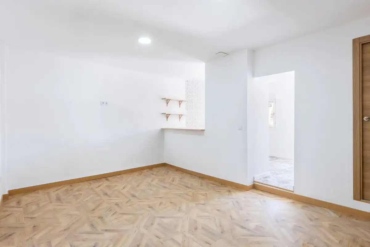 Flat for sale in Torrent  with Air Conditioner and Heating